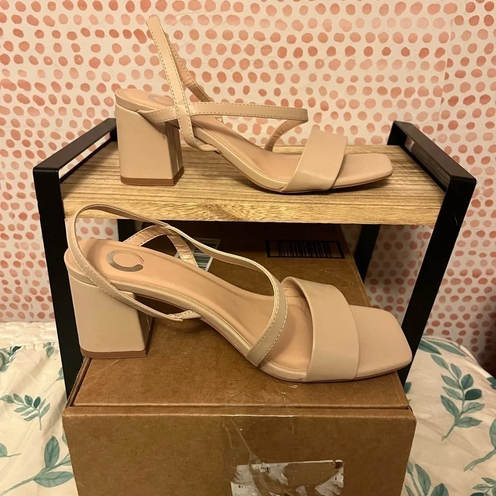 Journee Collection Womens Lirryc Heels - Picture 4 of 6